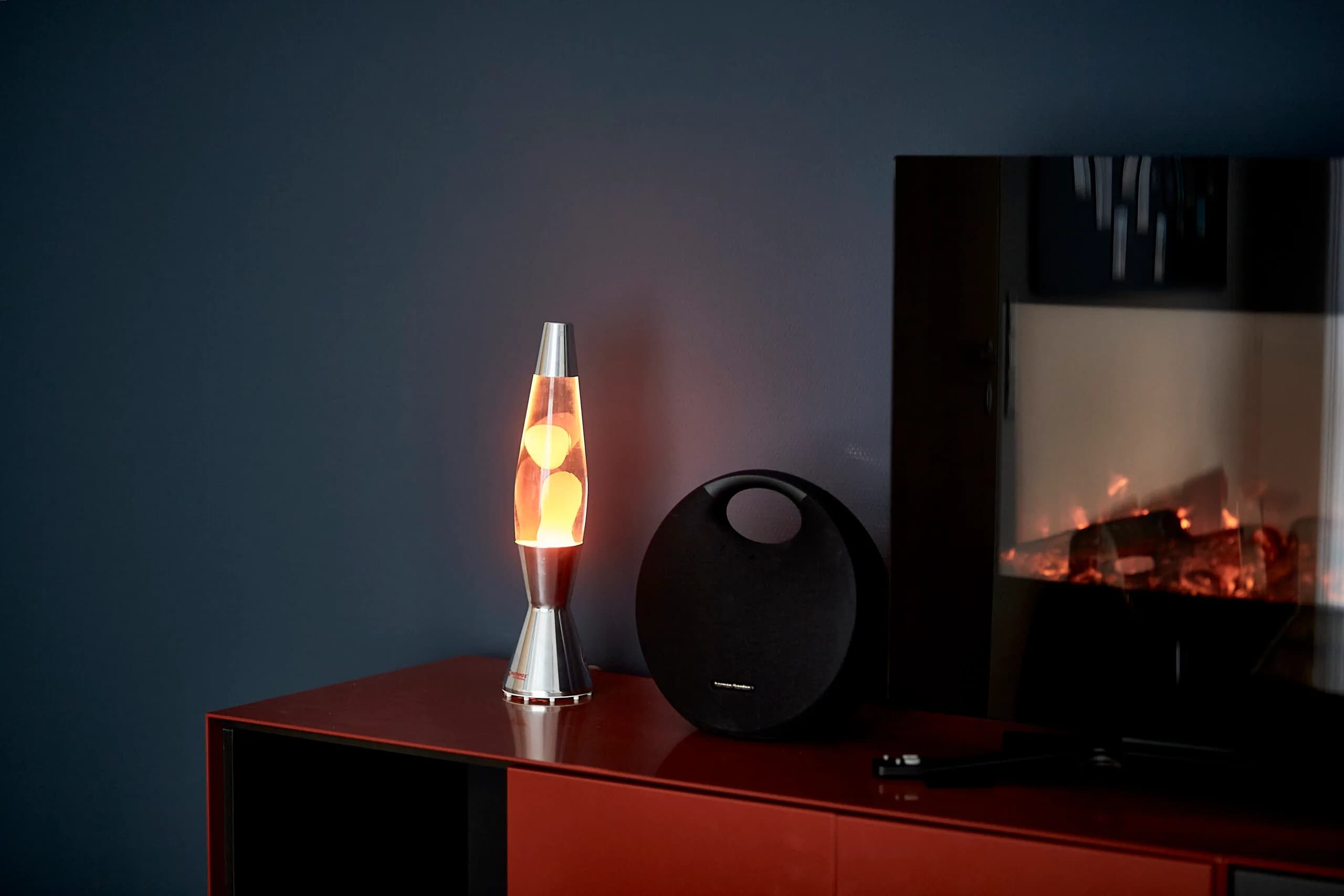 Wohnzimmer Lavalampe Kamin